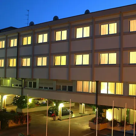 Augustus 3* Biella