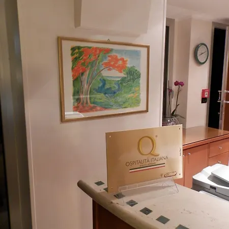 酒店 Augustus 比耶拉