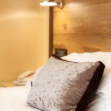 Hotel Augustus 3*